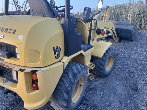 YANMAR V3 ホイールローダー